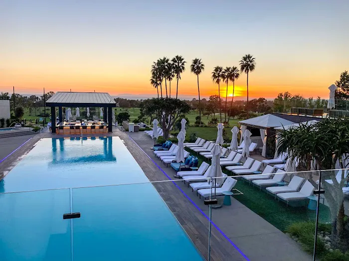 VEA Newport Beach, A Marriott Resort & Spa