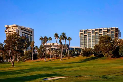 VEA Newport Beach, A Marriott Resort & Spa