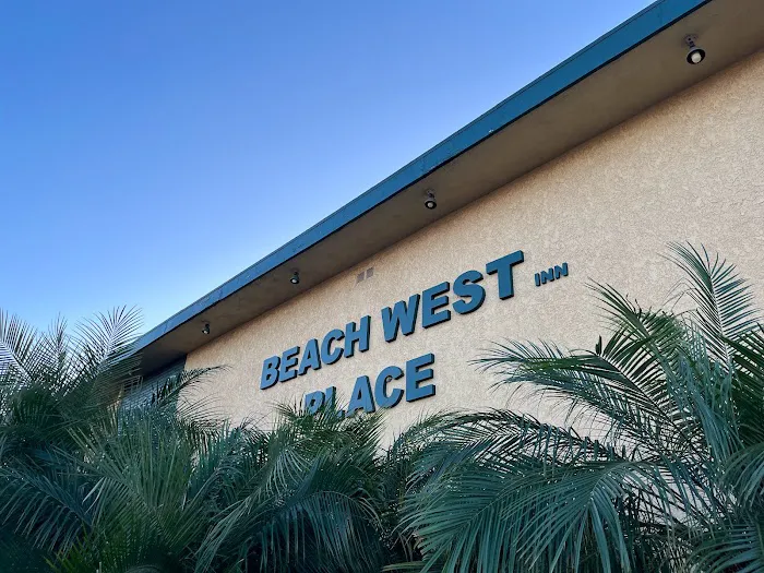 Beach West Inn