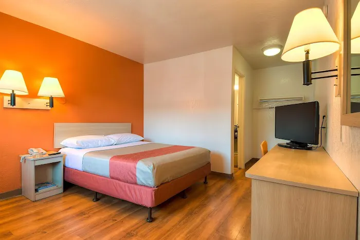 Motel 6 Westminster, CA - South - Long Beach Area
