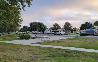 Seabreeze RV Resort (Military Campground)