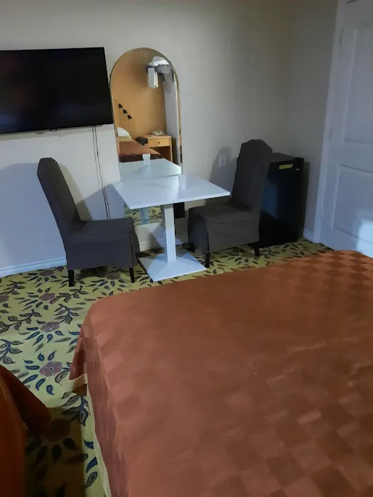 Golden West Lodge