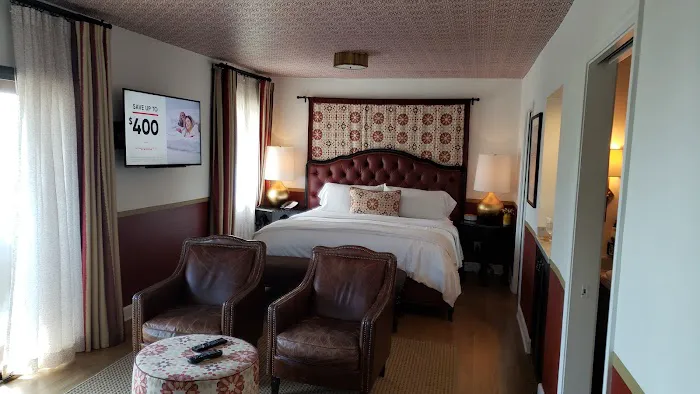 Casa Laguna Hotel & Spa