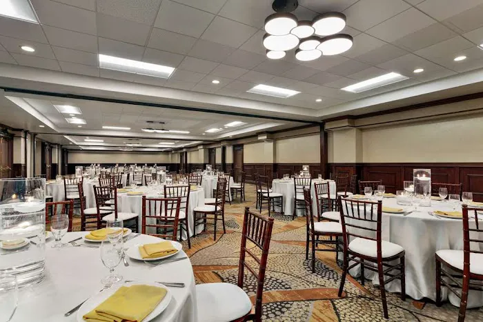 Embassy Suites by Hilton Santa Ana Orange County Airport