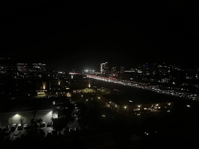 Wyndham Irvine-Orange County Airport