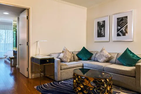 Avenue of the Arts Costa Mesa, a Tribute Portfolio Hotel